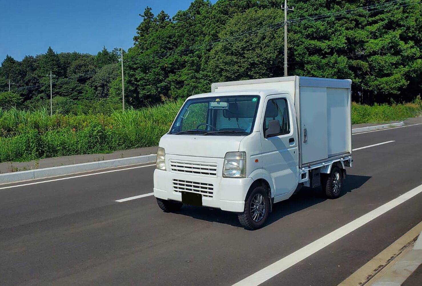 毎回決まった時間に荷物をお届けする定期便もございます